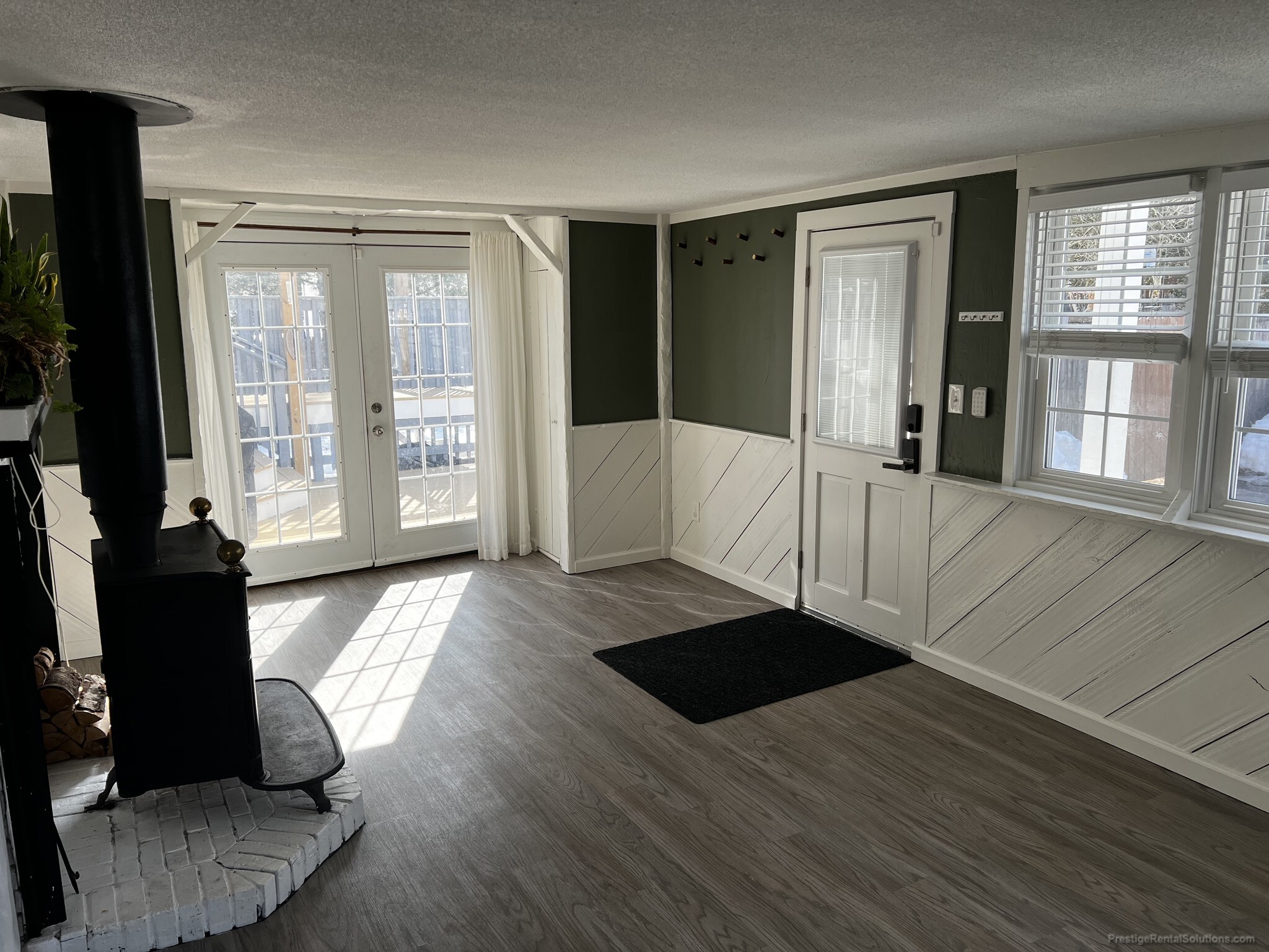 Building Photo - 61 Eugene St