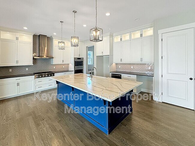 Building Photo - 8081 W Brooks Dr