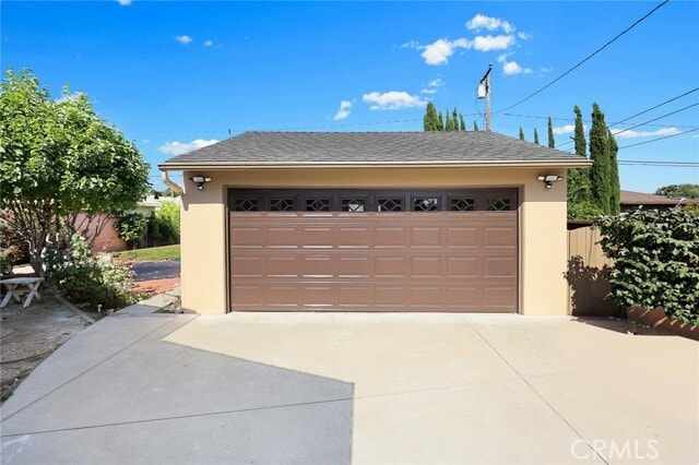 Building Photo - 9502 Olema St