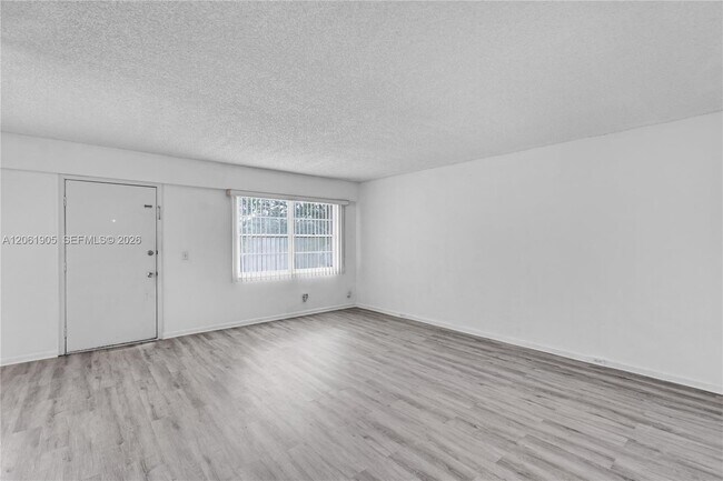 Building Photo - 300 SW 134th Way