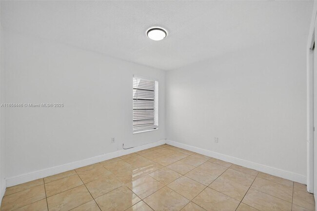 Building Photo - 3501 W 11th Ave