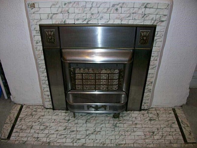 Building Photo - 708 S Negley Ave