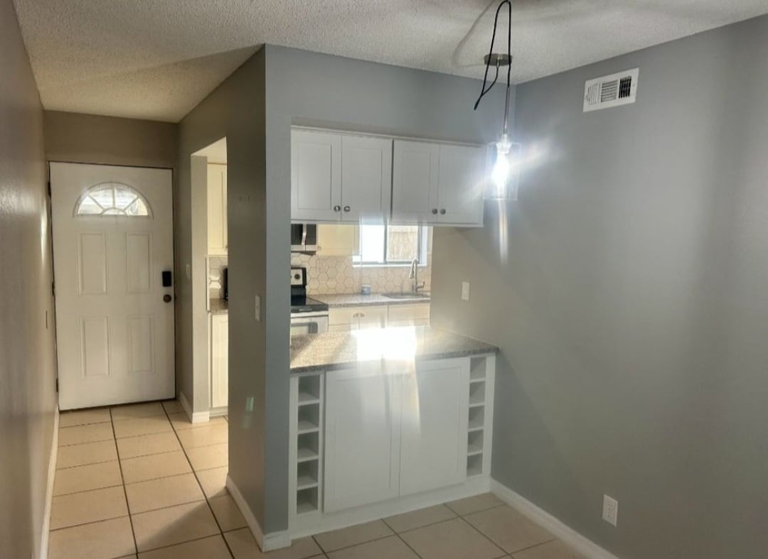 Building Photo - 8626 Cattail Dr