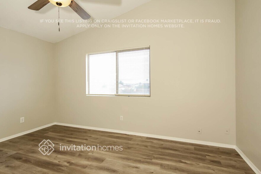 Building Photo - 15927 W Tasha Dr