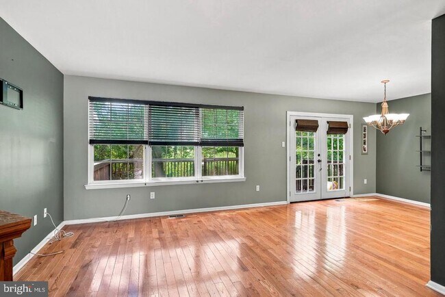 Building Photo - 40 Woodstream Ct