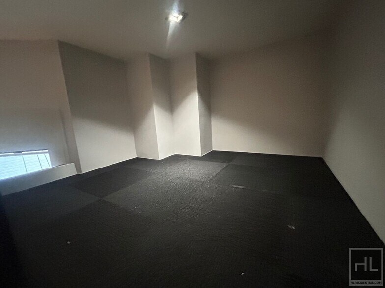 Building Photo - West 51st Street