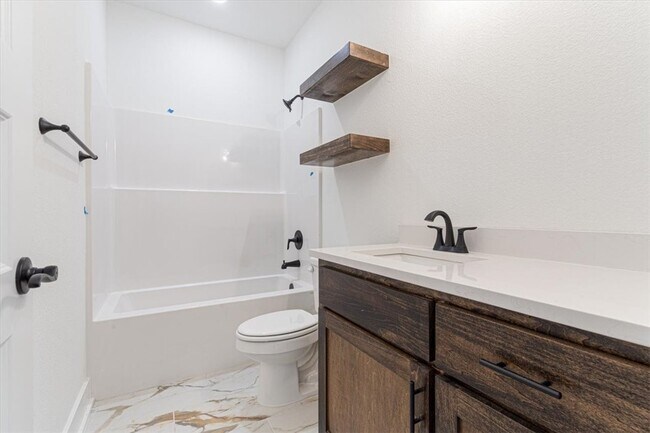 Building Photo - 6900 SW High Meadow Blvd