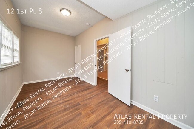 Building Photo - 12 1st Pl S