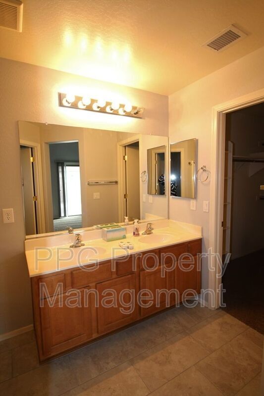 Building Photo - 25849 W St Kateri Dr