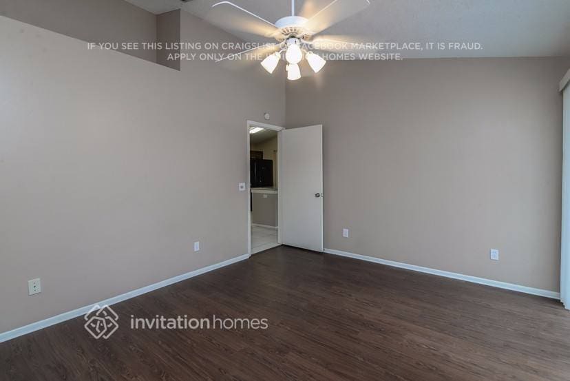 Building Photo - 6017 61st Ct E