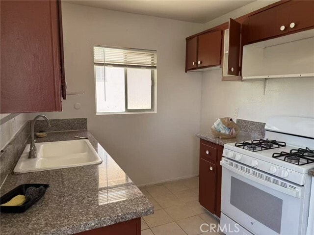 Building Photo - 882 W El Repetto Dr