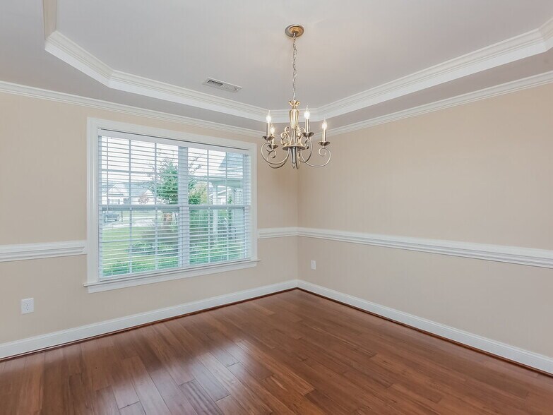 Building Photo - 601 Monterey Pine Dr