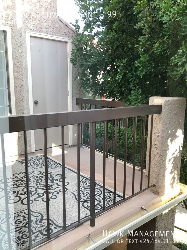 Building Photo - 2304 Archwood Ln