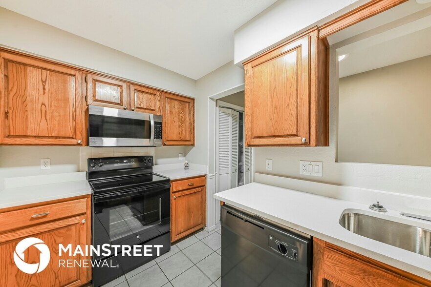 Building Photo - 2310 Markland St