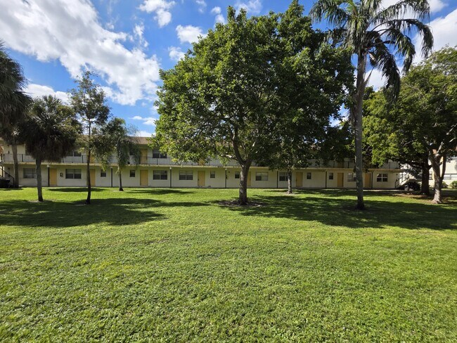 Building Photo - 4160 NW 21st St