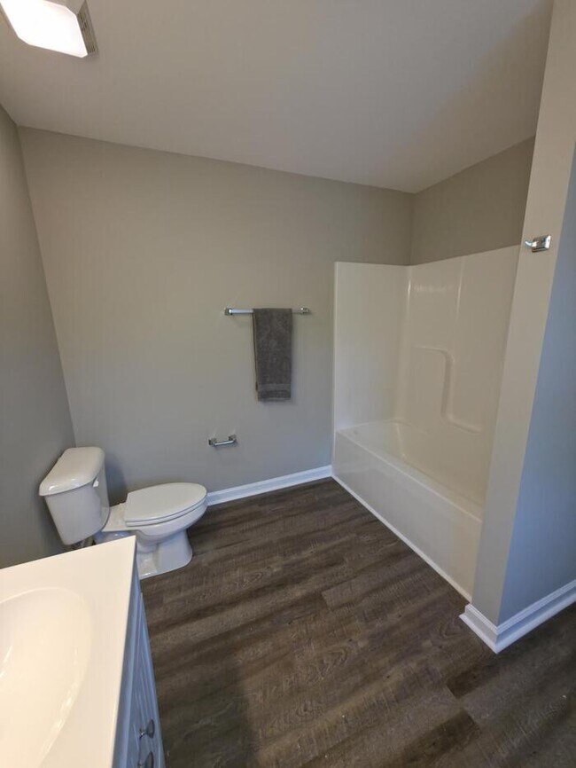 Building Photo - 480 Candlestick Dr