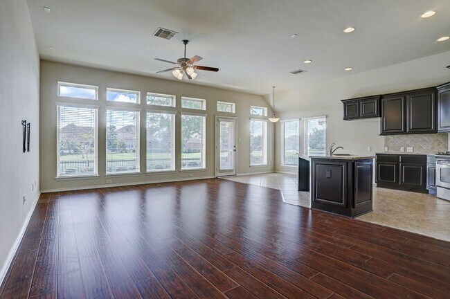 Building Photo - 26323 Crystal Cove Ln