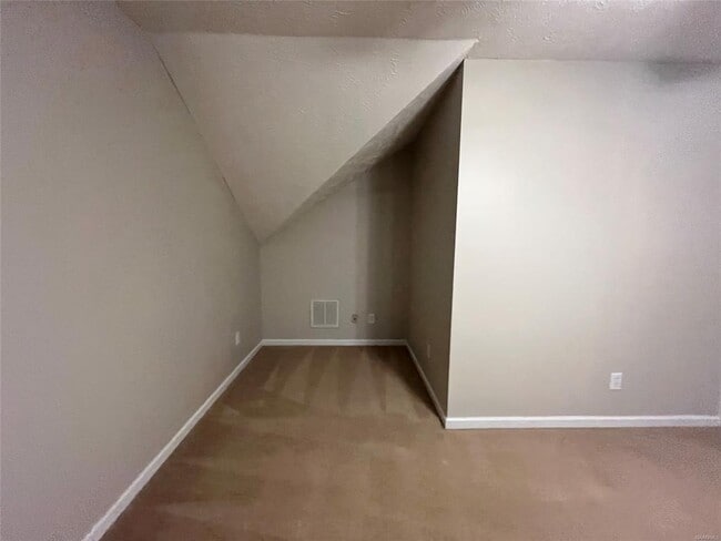 Building Photo - 9679 Greythorne Way