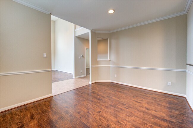 Building Photo - 1227 Glenwood Canyon Ln