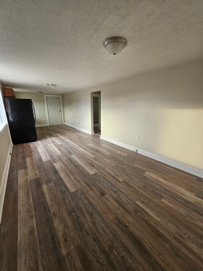 Building Photo - 1343 E Duval St