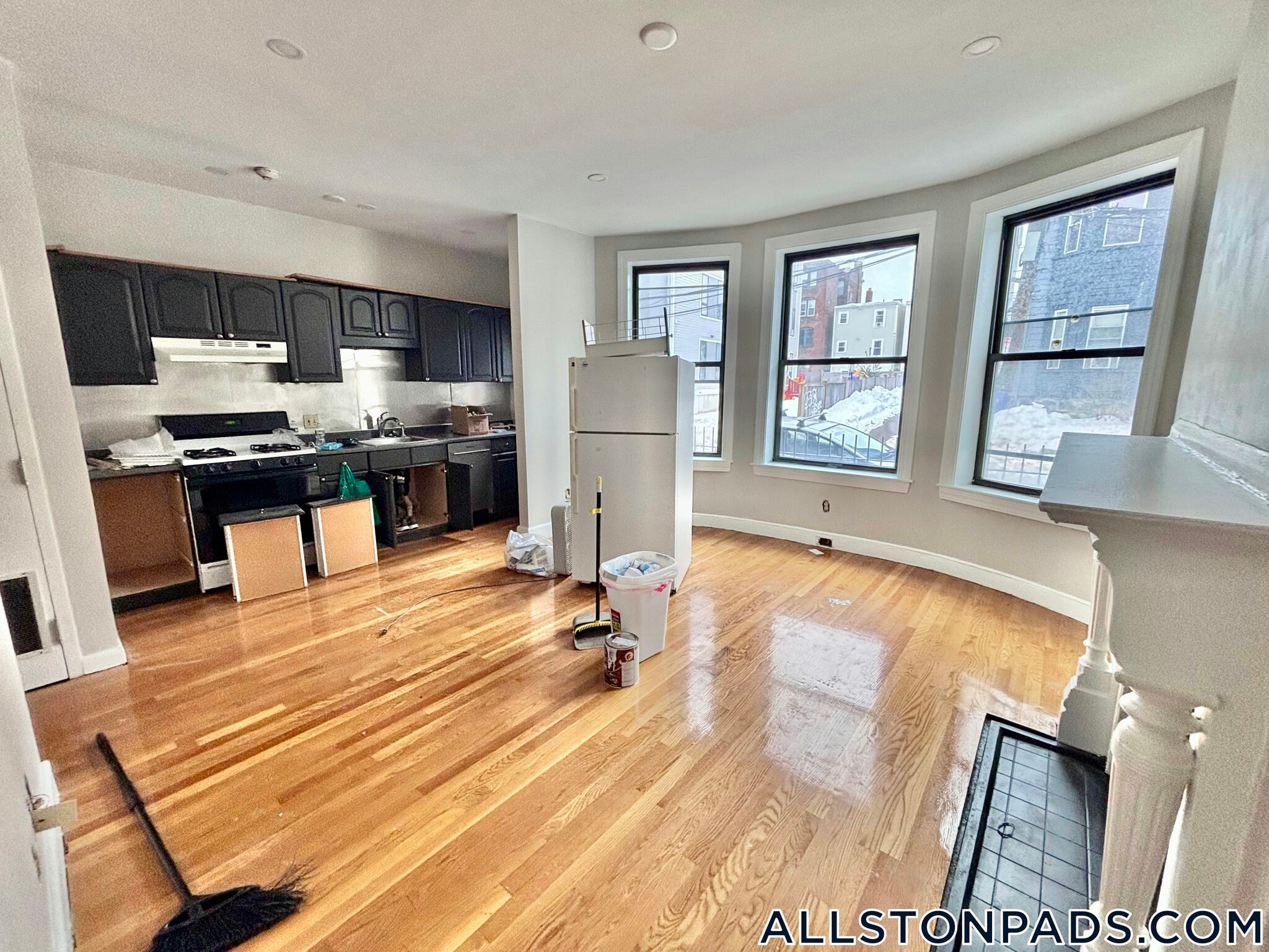 Building Photo - 17 Highgate St