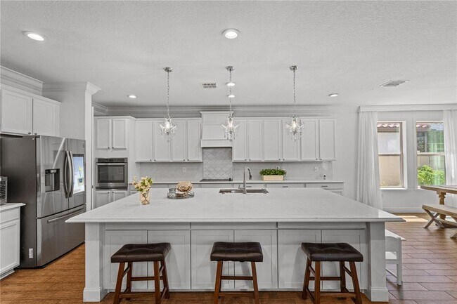 Building Photo - 8434 Chilton Dr