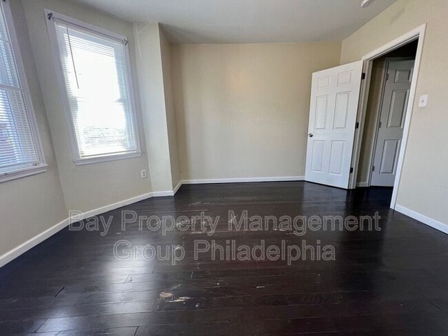 Building Photo - 7275 Saybrook Ave