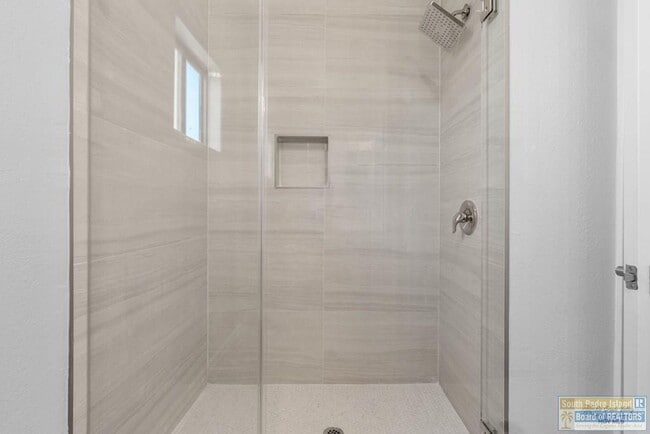 Building Photo - 2170 Portofino Blvd