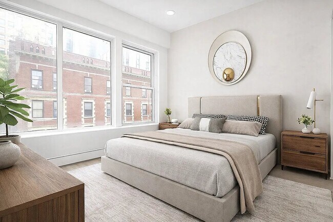 Building Photo - 369 W 36th St.