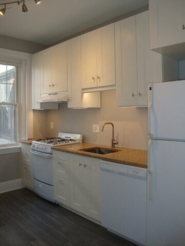 Building Photo - 29 Mount Hood Rd