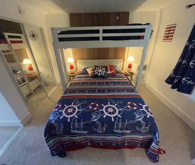 Building Photo - 9415 Pacific Ave