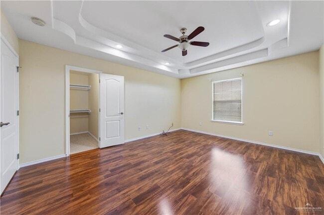 Building Photo - 3005 Treasure Haven Dr