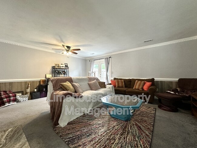 Building Photo - 813 Mill Landing Rd