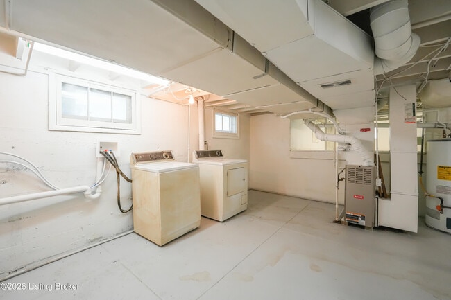 Building Photo - 908 Lydia St