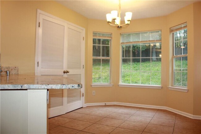 Building Photo - 2672 Crestworth Ln