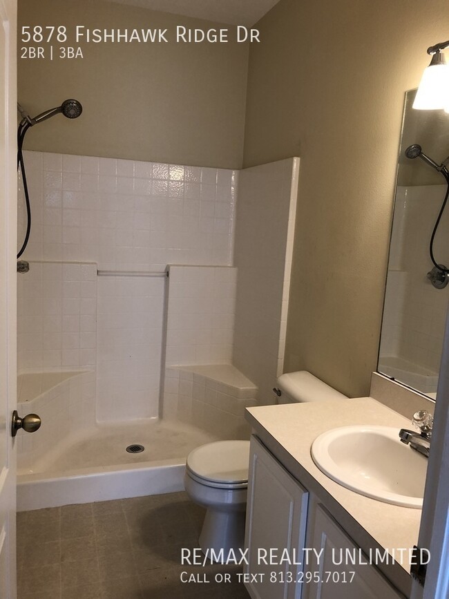 Building Photo - 5878 Fishhawk Ridge Dr