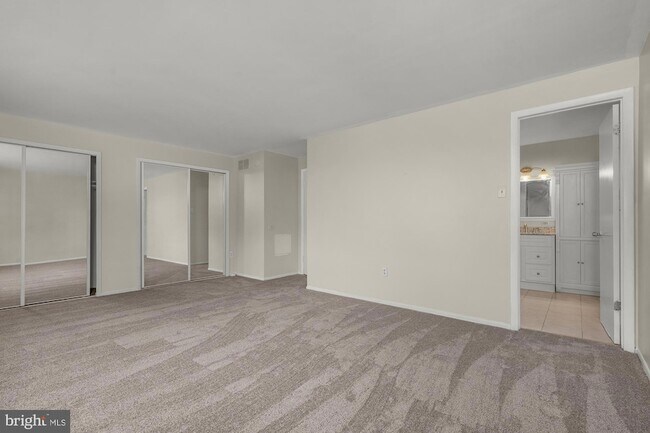 Building Photo - 10738 Bridlerein Terrace