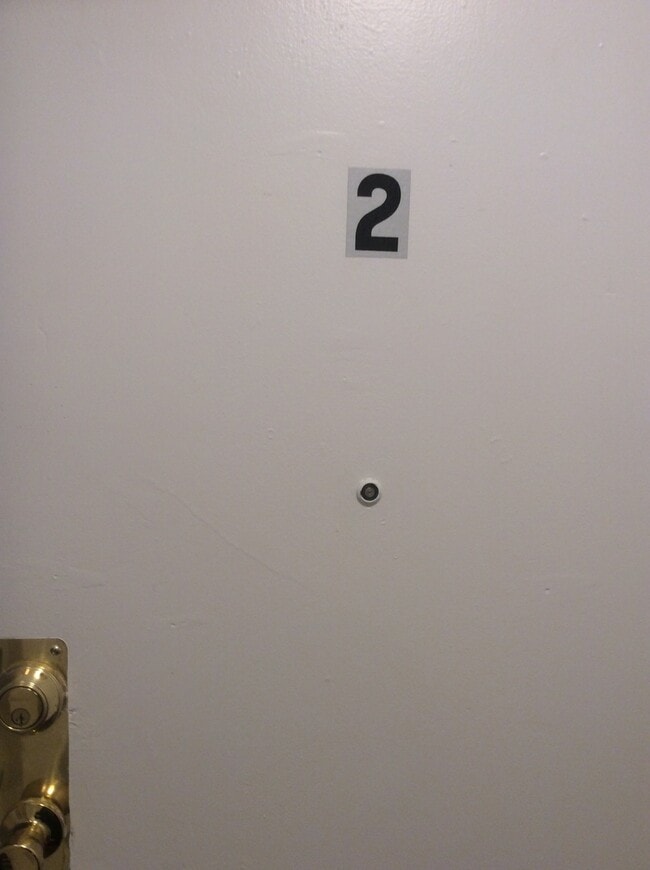 Building Photo - 1 Bedroom Apartment in Downtown near the Judicial Center