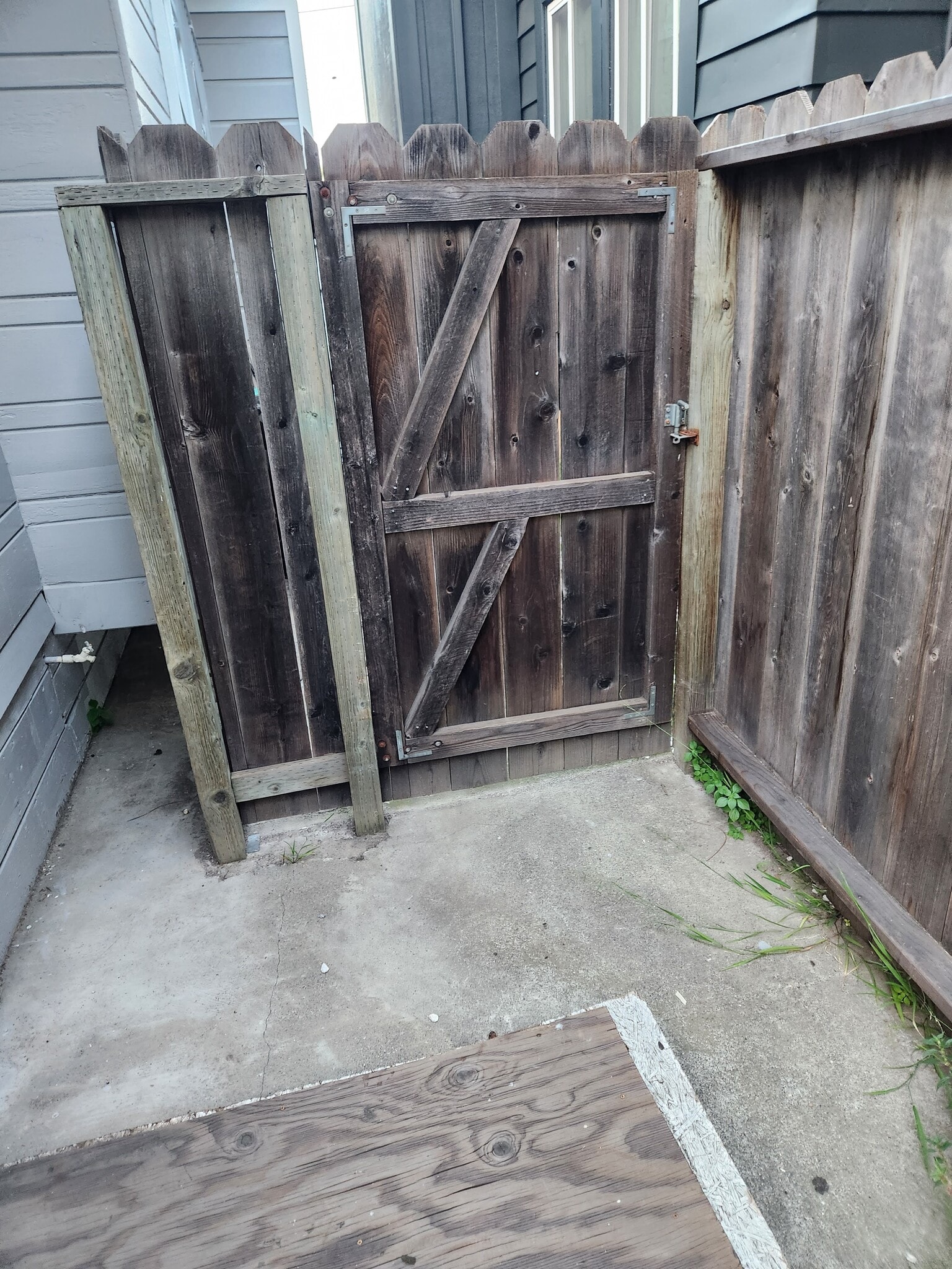 Backyard - 317 E 17th St
