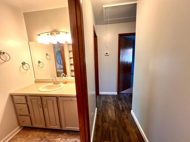 Building Photo - Apple Hill Community - 3 Bedroom 2 Bathroom - Beautiful Home for Rent!