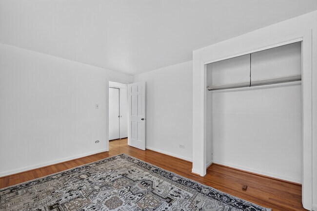 Building Photo - 210 Linn Ct