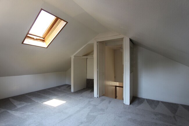 Building Photo - Charming 2 Bedroom Home in Lower Greenlaw | Large Fenced Yard