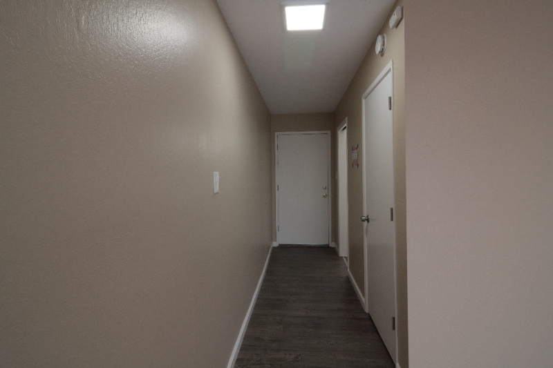 Building Photo - 2220 Lake Rd