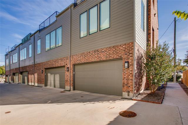 Building Photo - 112 E Oscar Dr