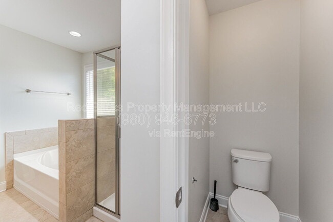 Building Photo - 139 Brackenbury Ln