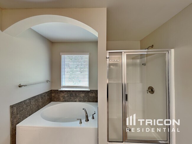 Building Photo - 4110 Tarnwood Pl