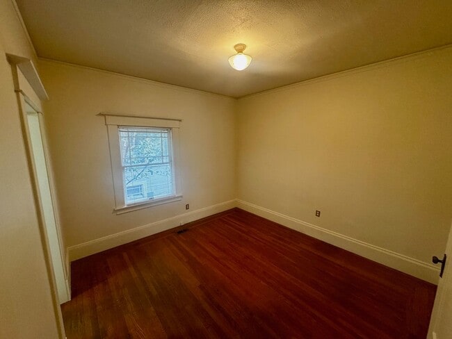 Building Photo - Curtis Park Craftsman Home