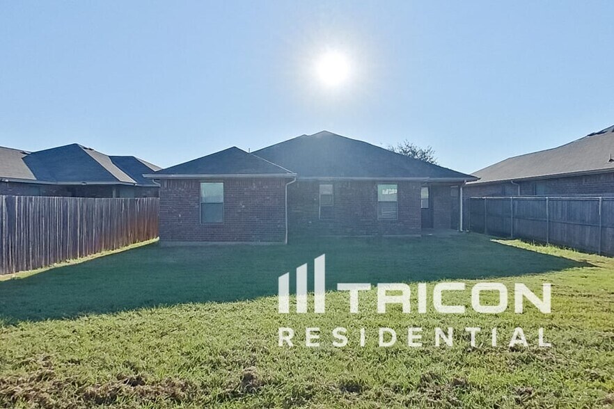 Building Photo - 12432 Hunters Mill Trail