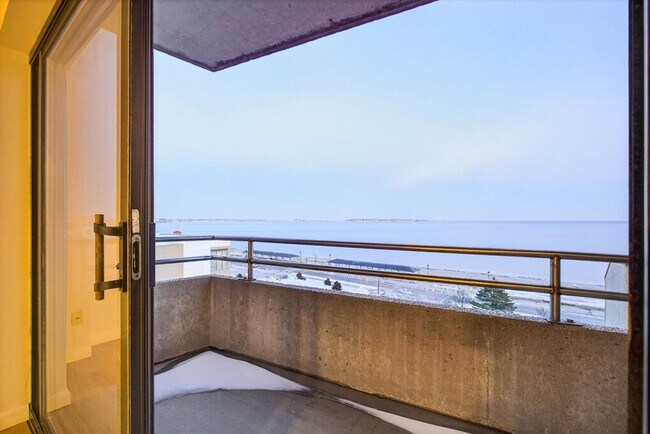 Building Photo - 394 Ocean Ave