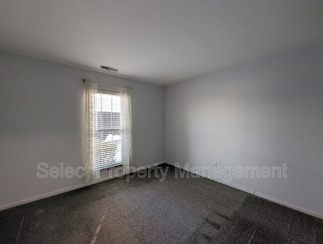 Building Photo - 5138 Woodmark Dr